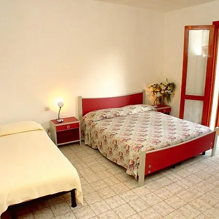 Vakantiehuis Lignano Riviera With Barbeque *