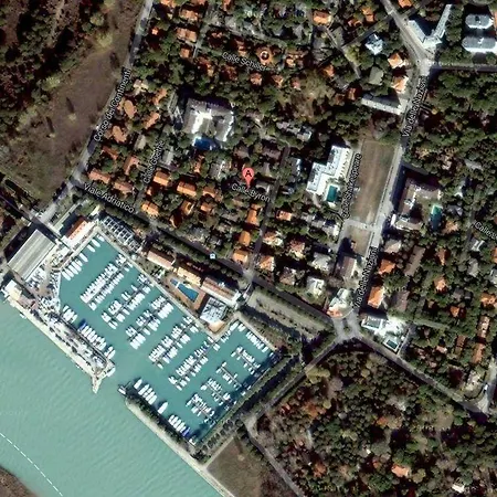 Vakantiehuis Lignano Riviera With Barbeque *